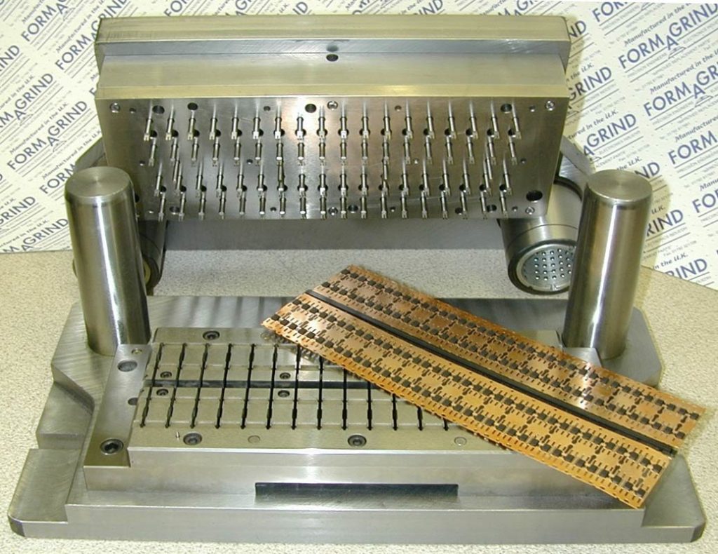 Semiconductor-Press-Tool
